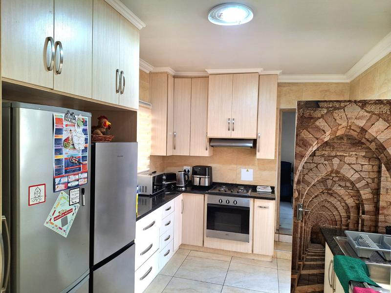 4 Bedroom Property for Sale in Flamwood North West